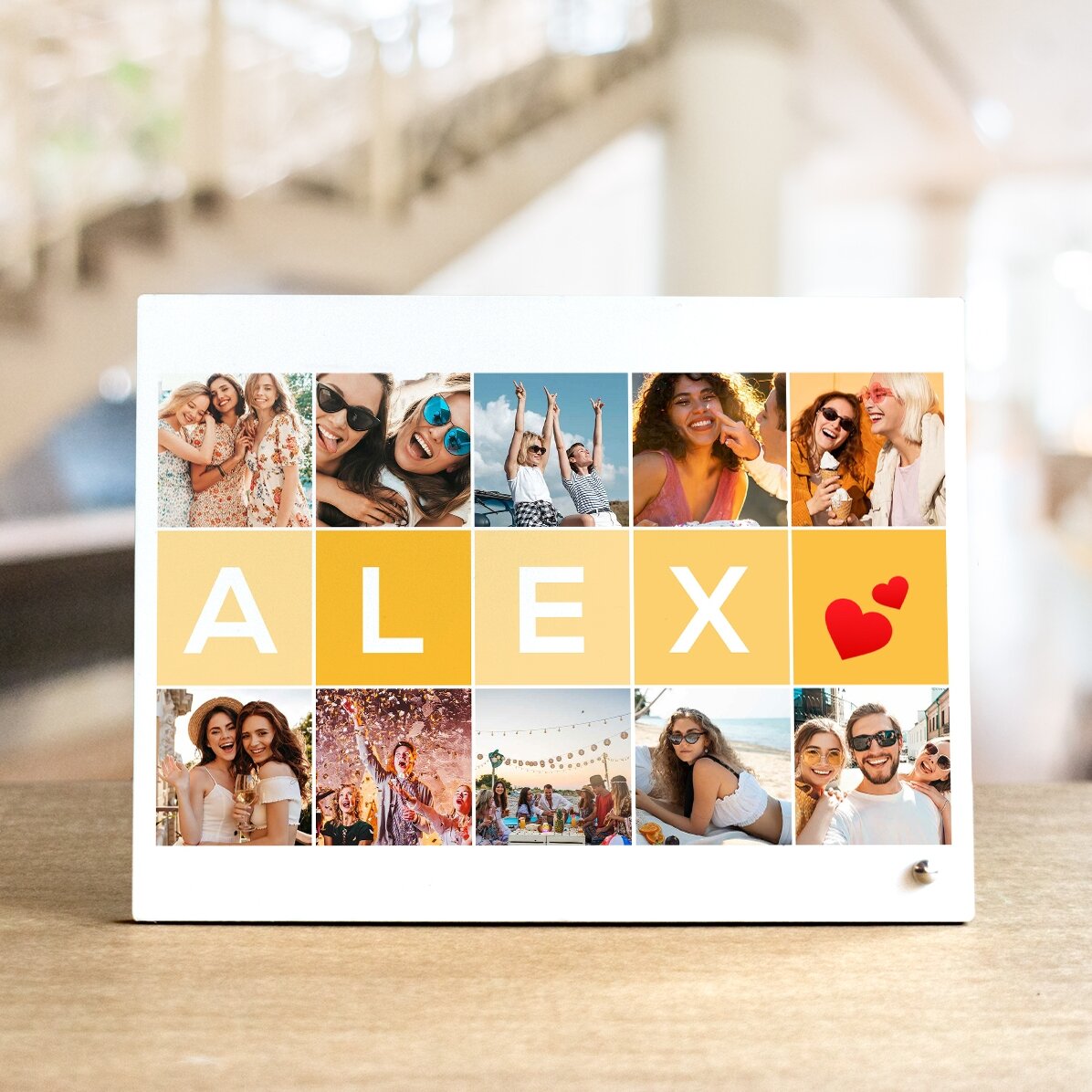 Cadre photo de bureau personnalisé avec 10 photos et un prénom de 5 lettres