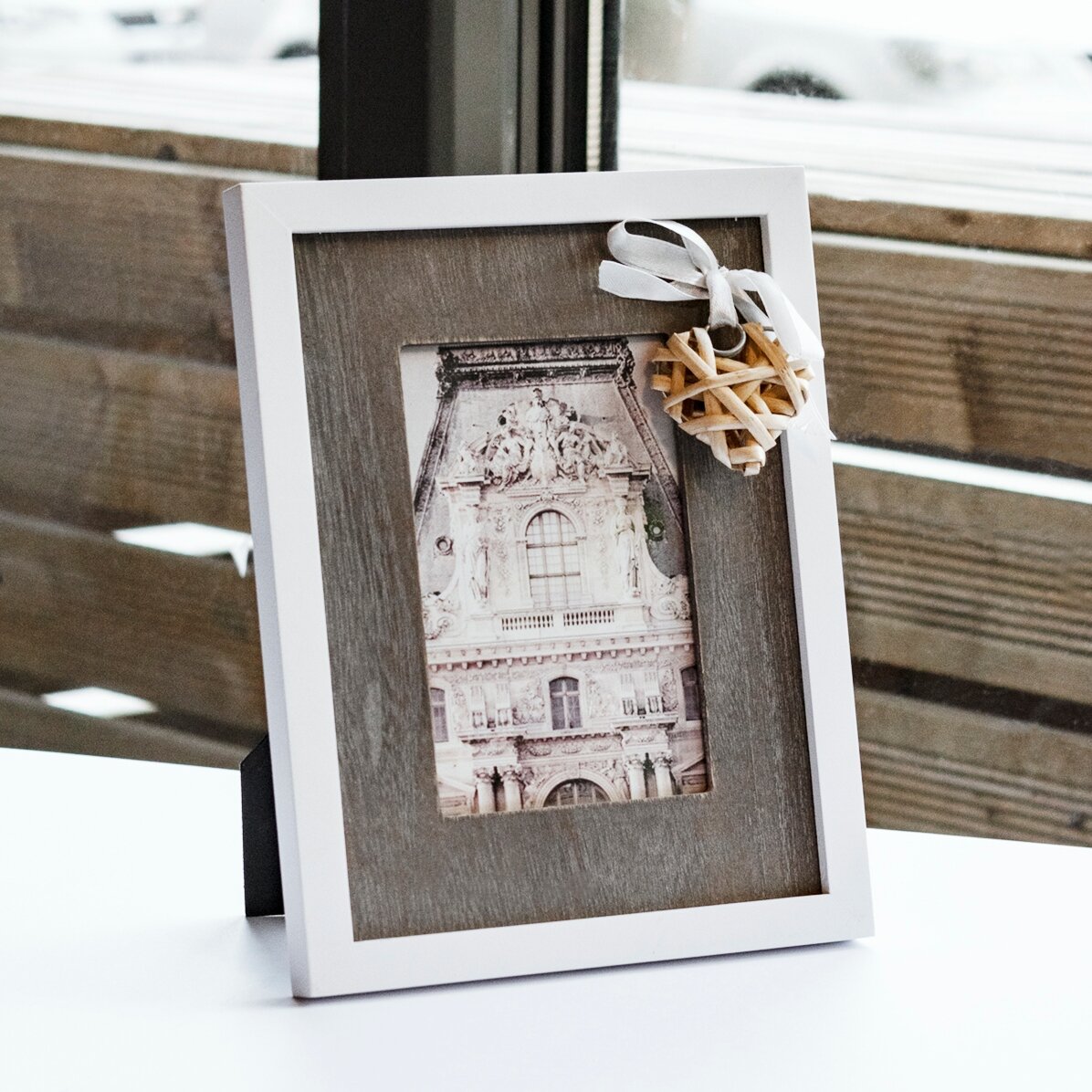 Cadre photo avec nœud et cœur en bois, 18,5 x 23,5 cm