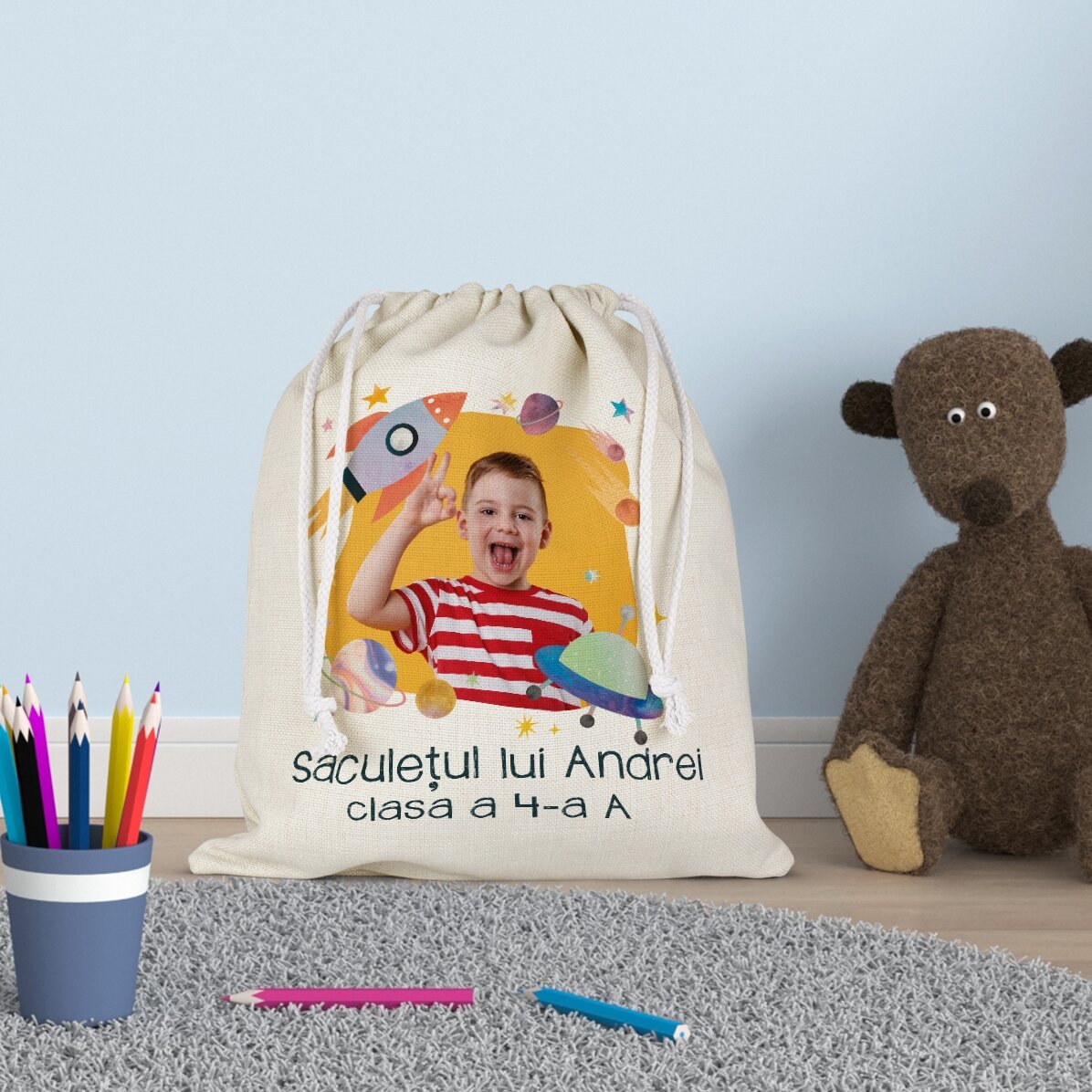 Sac de crèche personnalisé avec un texte et une photo - Fusée spatiale