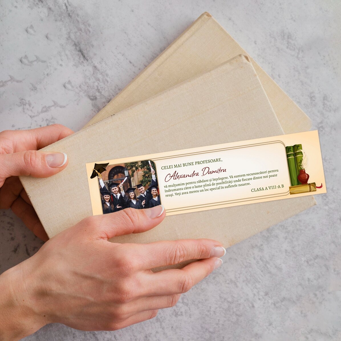 Marque-page personnalisé avec une photo et un message de fin d