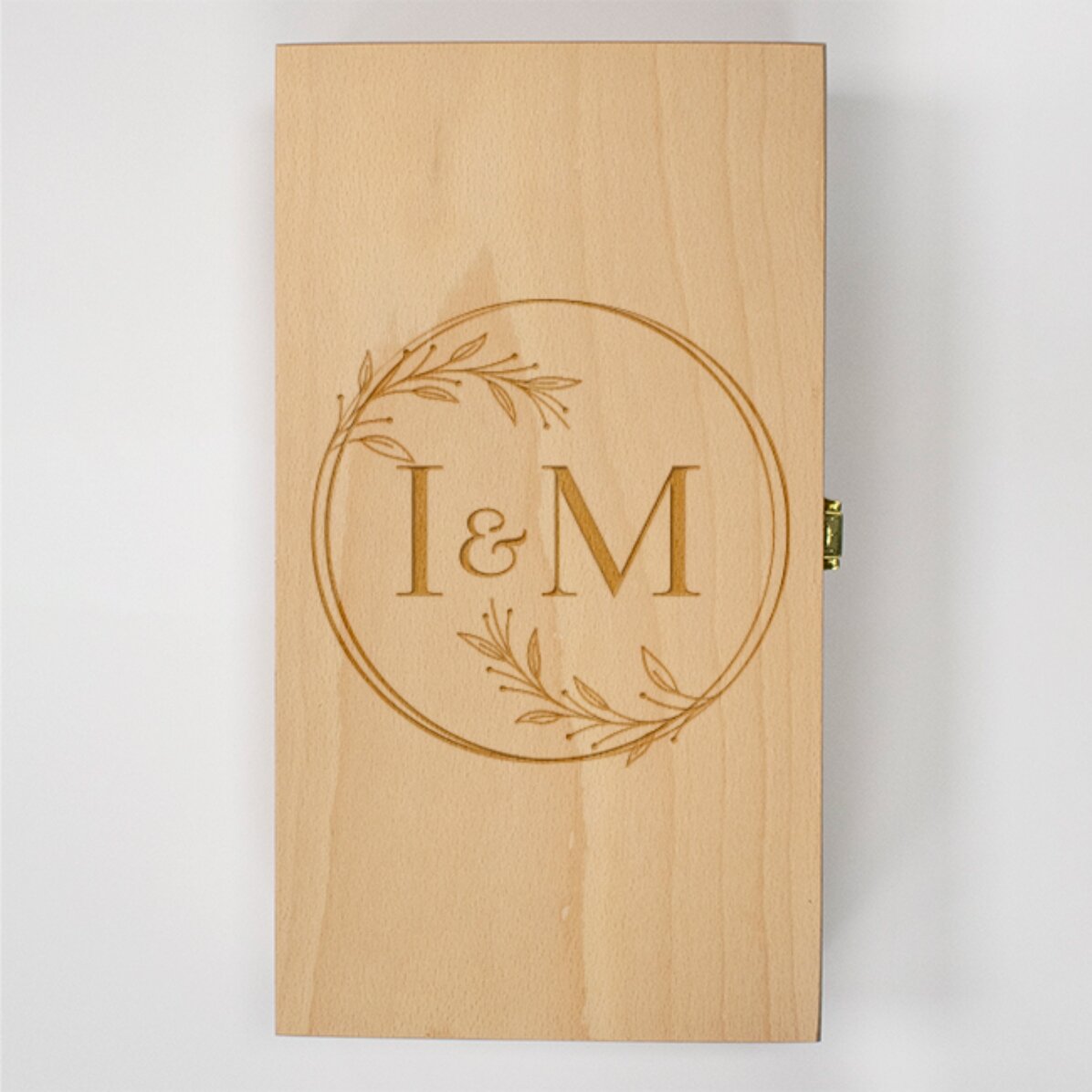Coffret cadeau personnalisé pour un mariage