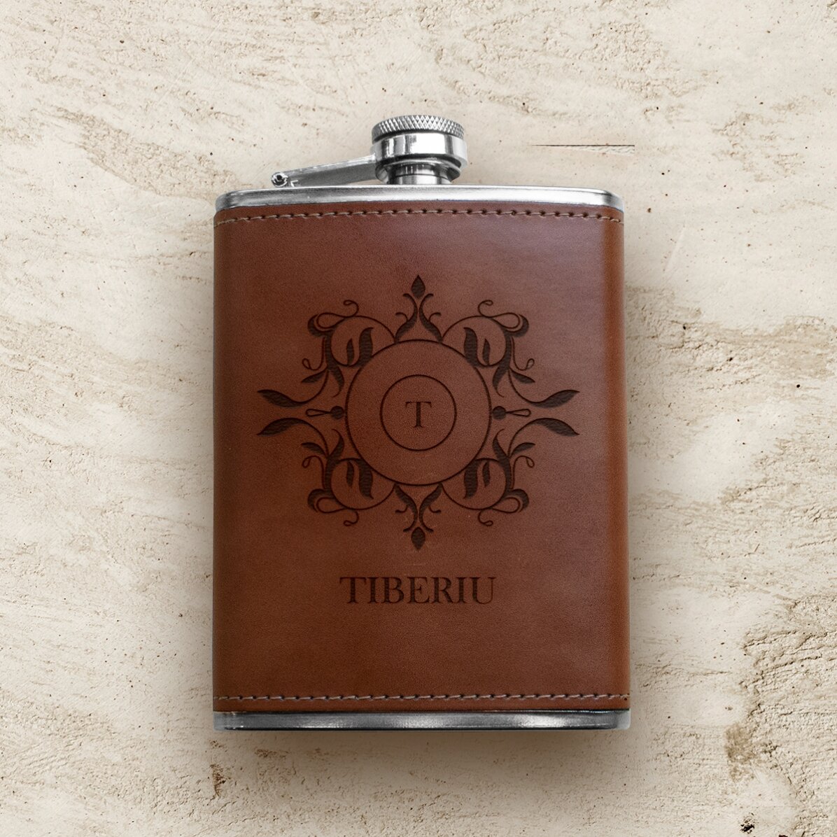 Flacon de poche personnalisé recouvert de cuir - Monogramme