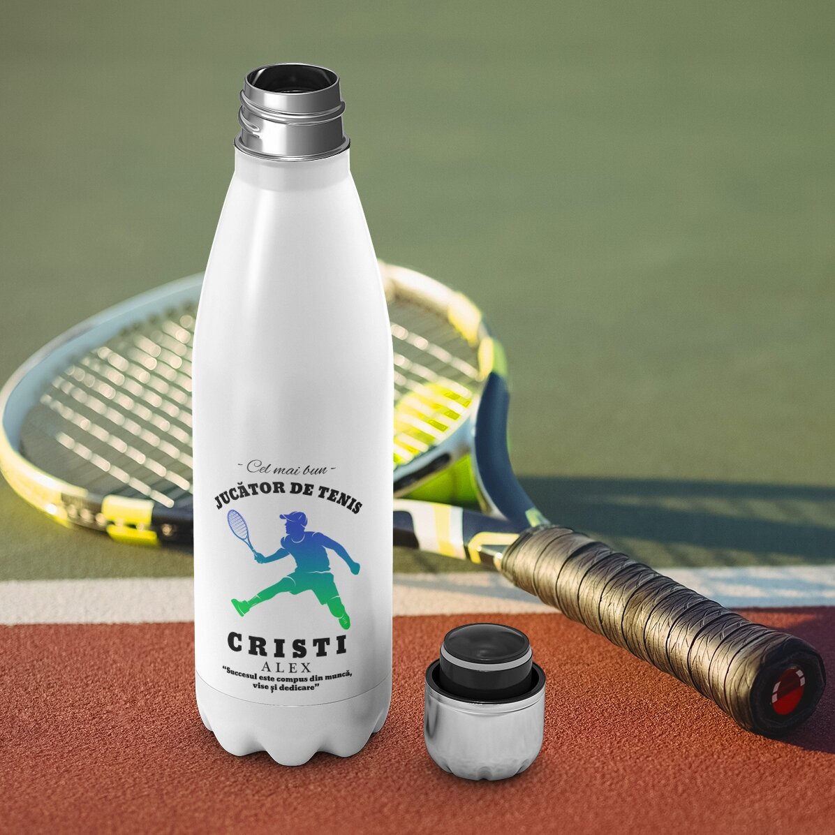 Thermos à base blanche personnalisé avec un nom et un texte - Joueur de tennis