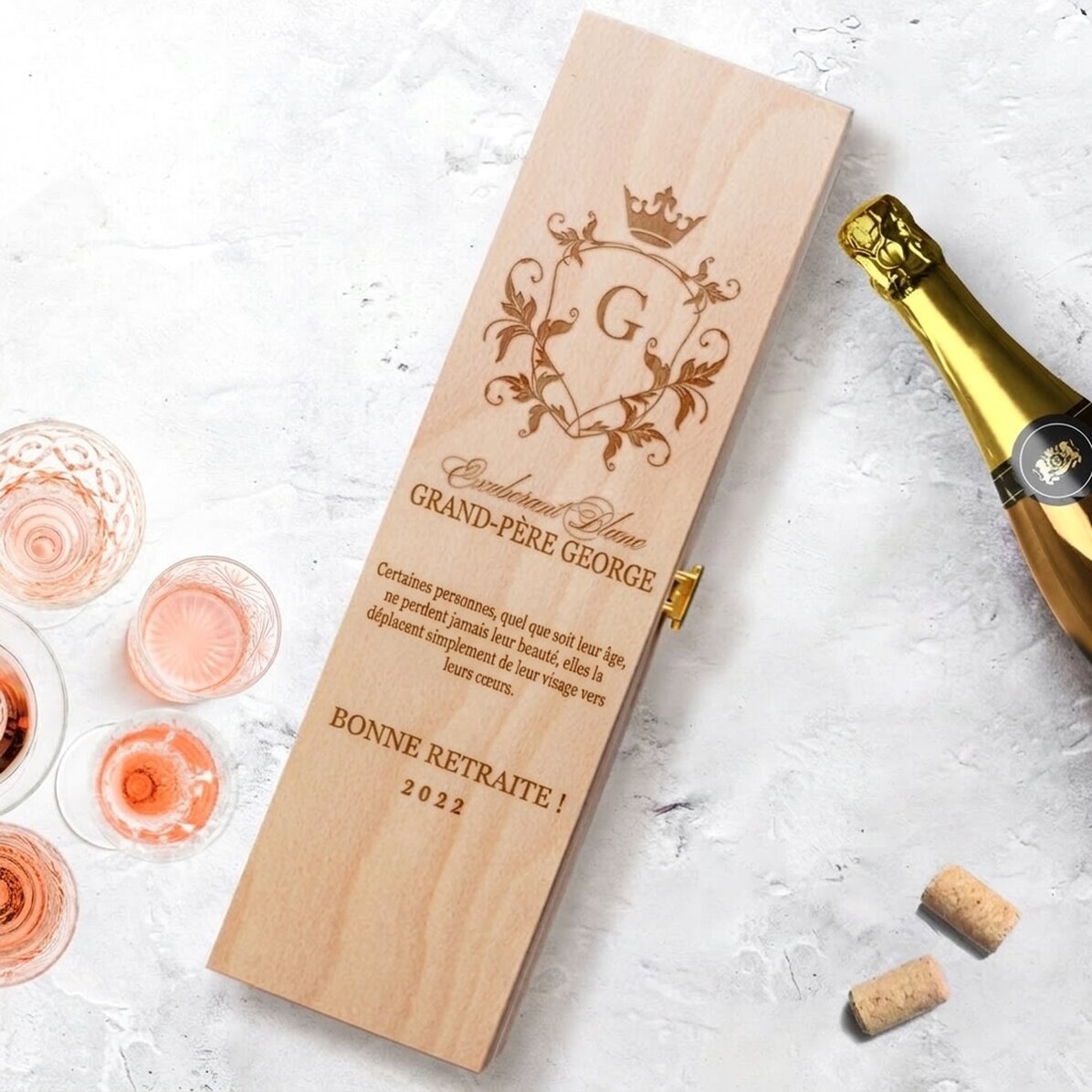 Coffret de vin mousseux personnalisé - modèle pour un départ à la retraite