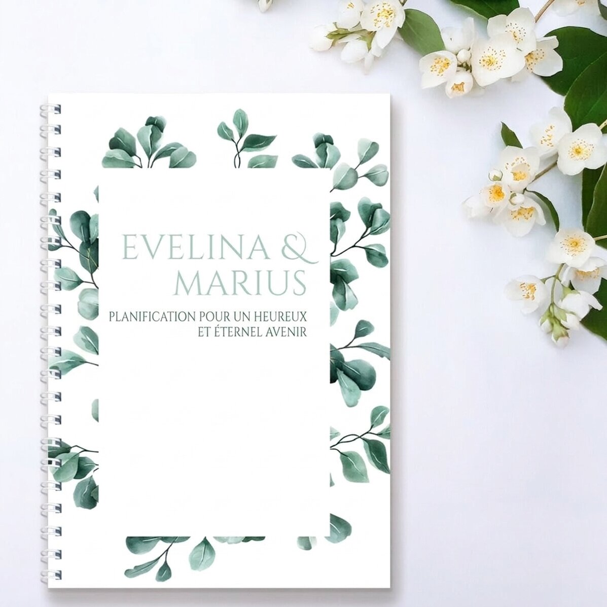 Carnet personnalisé avec le texte « Happily ever after » (blanc)