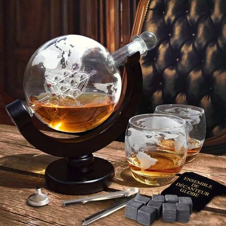 Décanteur sphérique avec deux verres