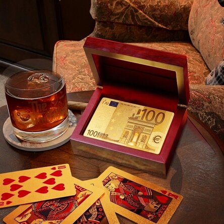Lot de jeux de cartes dorés