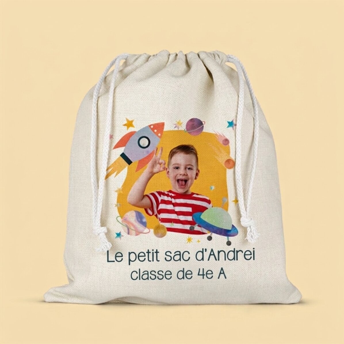 Sac de crèche personnalisé avec un texte et une photo - Fusée spatiale