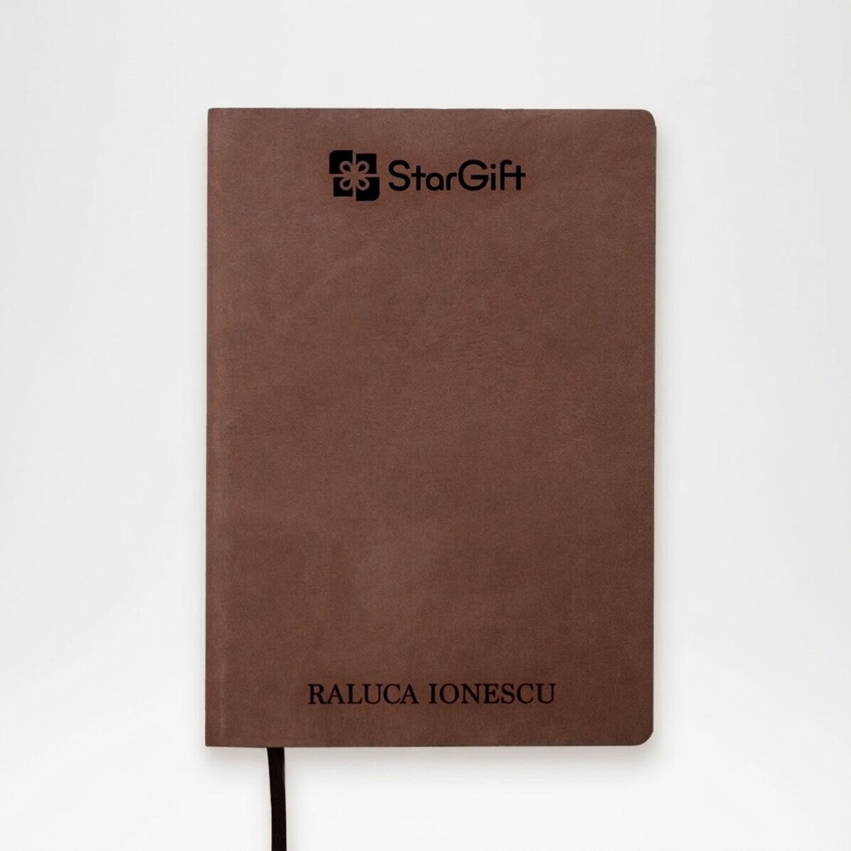 Agenda en cuir personnalisé avec logo au centre et nom