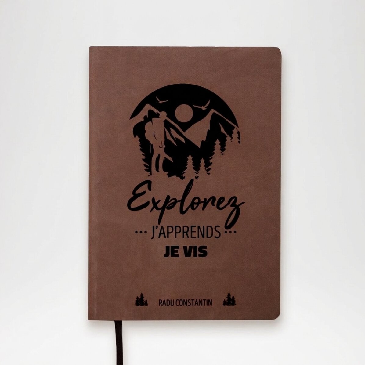 Agenda en cuir personnalisé avec inscription pour les aventuriers