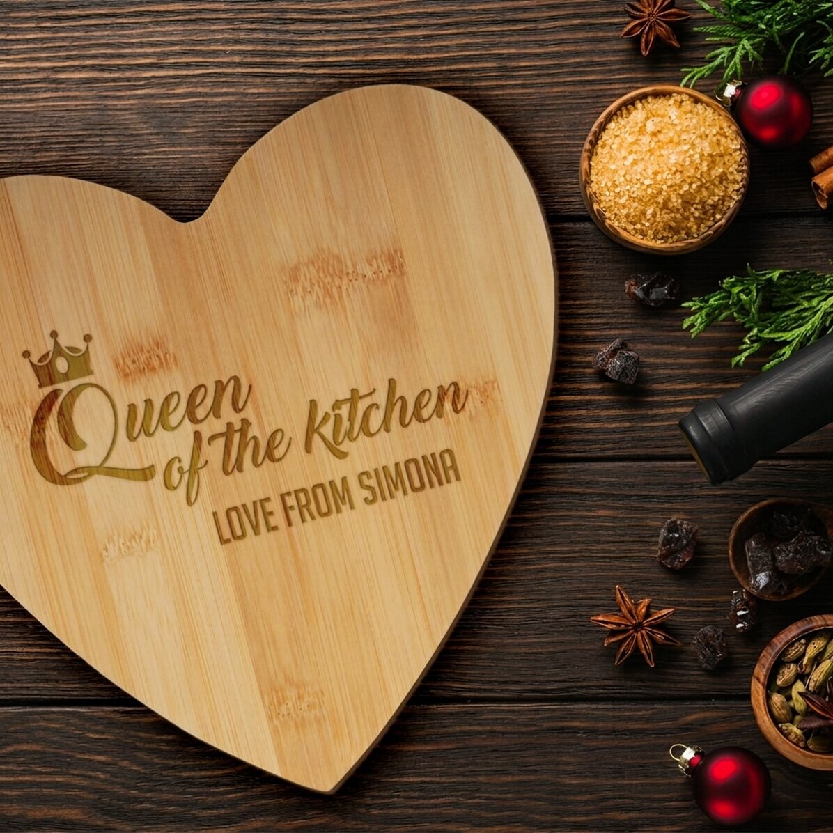 Planche à découper en forme de cœur personnalisé avec un texte - Queen of the kitchen