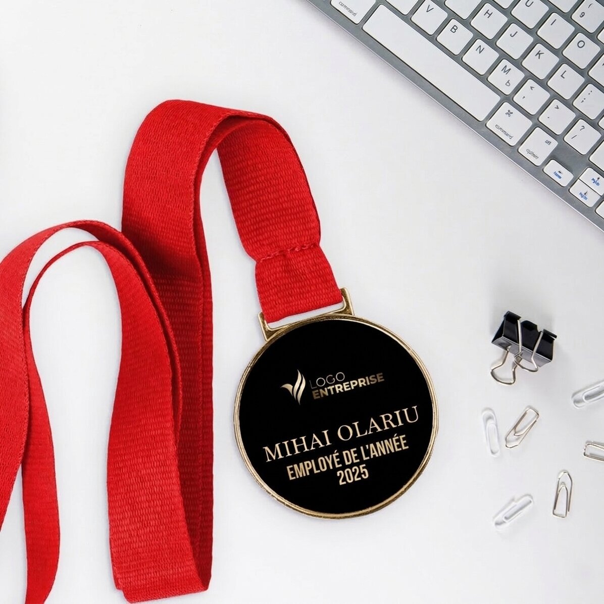 Médaille personnalisée avec logo et texte