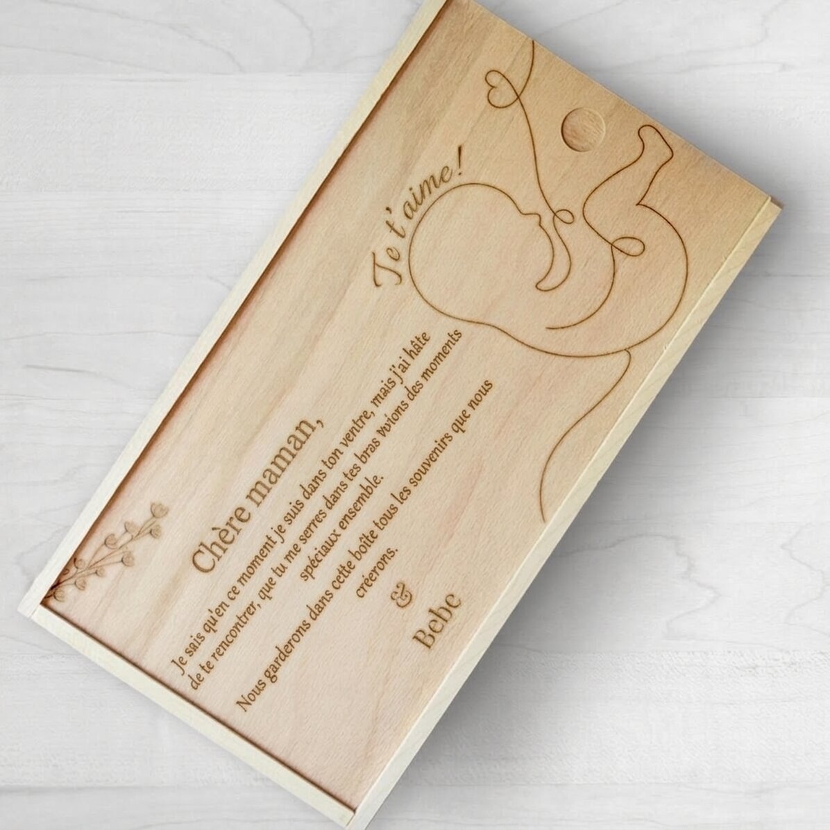 Coffret cadeau personnalisé en bois - Bébé