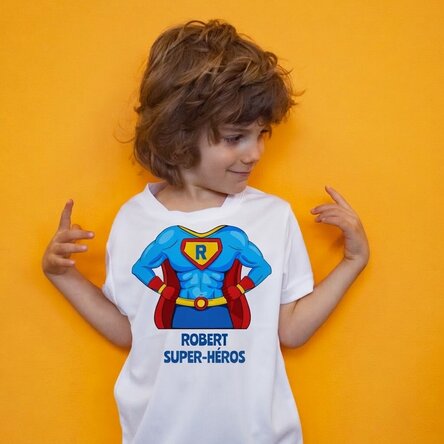 T-shirt de sport pour enfants personnalisé avec un texte - Super-héros