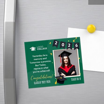 Aimant personnalisé de 12 x 10 cm avec un logo, une photo et un texte - Félicitations pour ton diplô