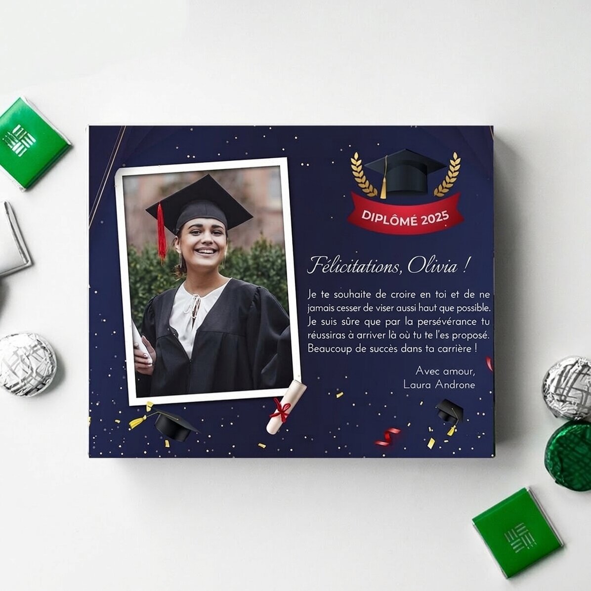 Boîte de bonbons personnalisée avec une photo et un message de remise des diplômes