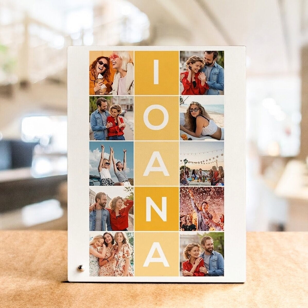 Cadre photo de bureau personnalisé pouvant accueillir 10 photos et un prénom de 5 lettres à la verti