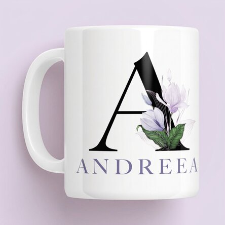 Tasse personnalisée avec une initiale et un prénom