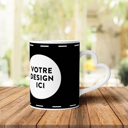 Tasse personnalisée avec votre motif en format paysage - modèle avec anse en forme de cœur