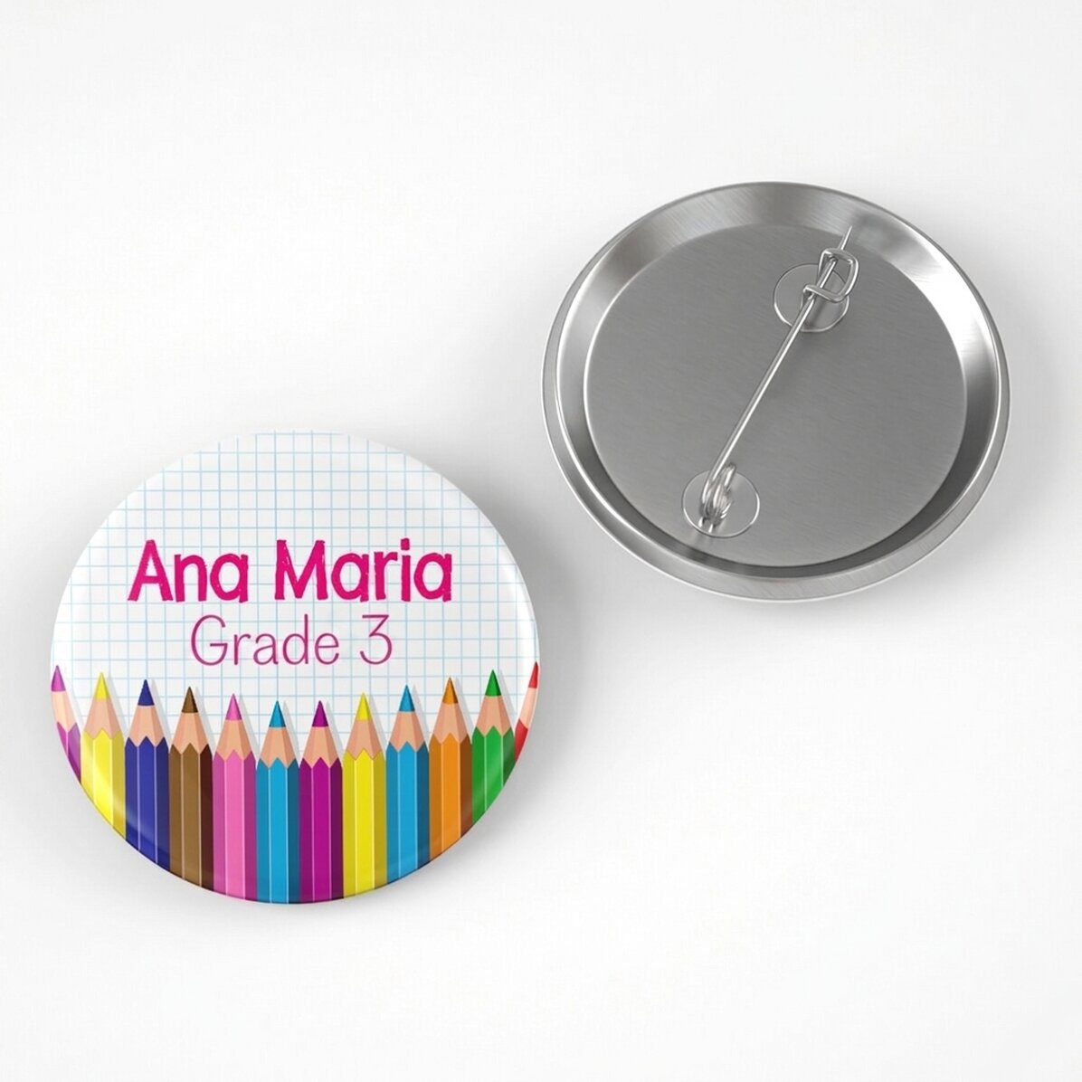 Badge personnalisé avec texte - Crayons de couleur