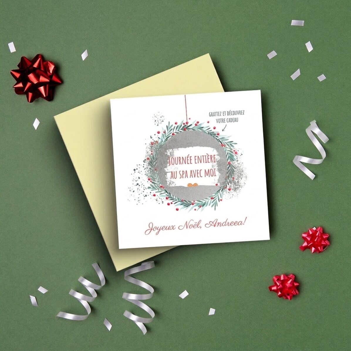 Carte à gratter personnalisée avec un message surprise de Noël