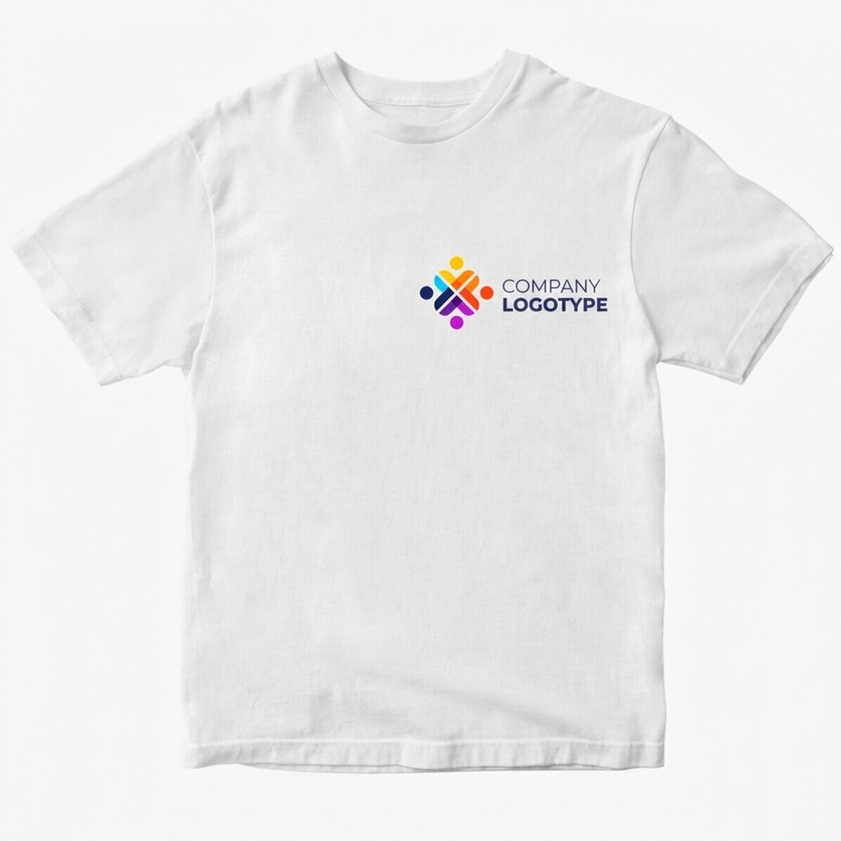 T-shirt en coton personnalisé avec un logo sur le côté gauche