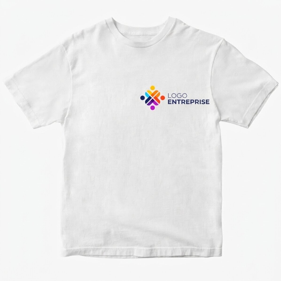 T-shirt en coton personnalisé avec un logo sur le côté gauche