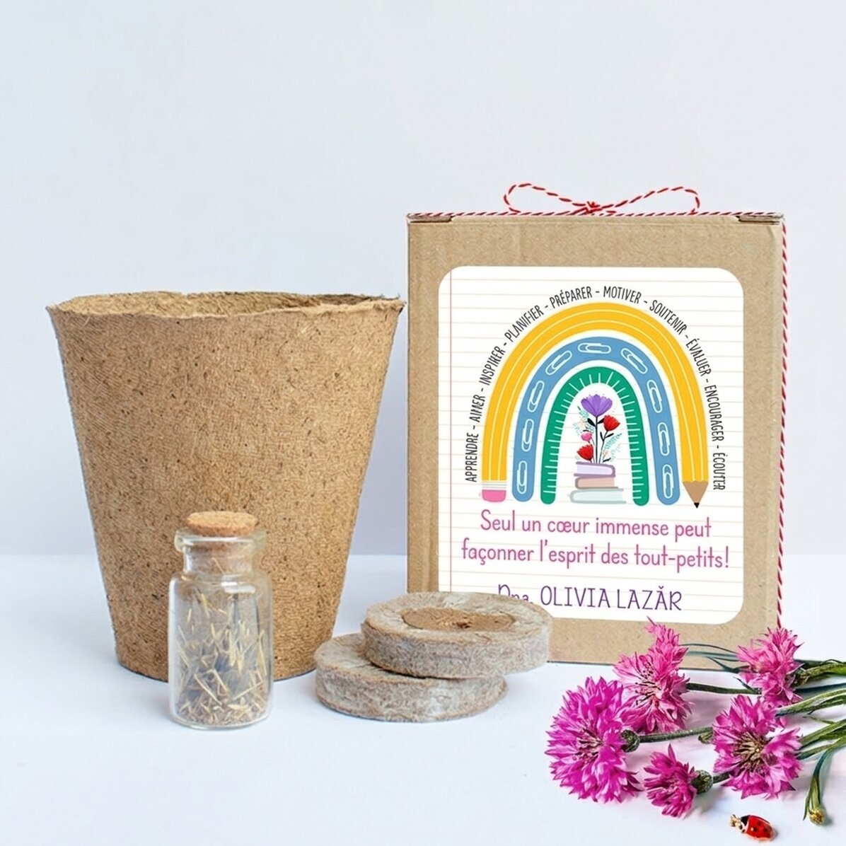 Kit pour planter des fleurs de printemps dans une petite boîte personnalisée avec un message pour le