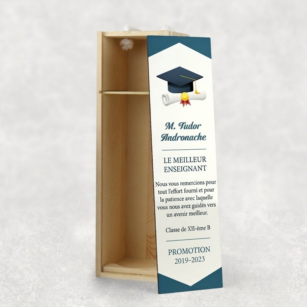 Coffret à vin pour une bouteille personnalisée avec un message de remise des diplômes