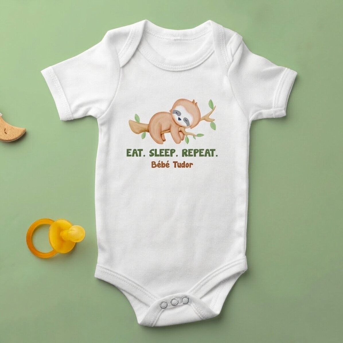 Body pour bébé personnalisé avec le message « Eat. Sleep. Repeat »