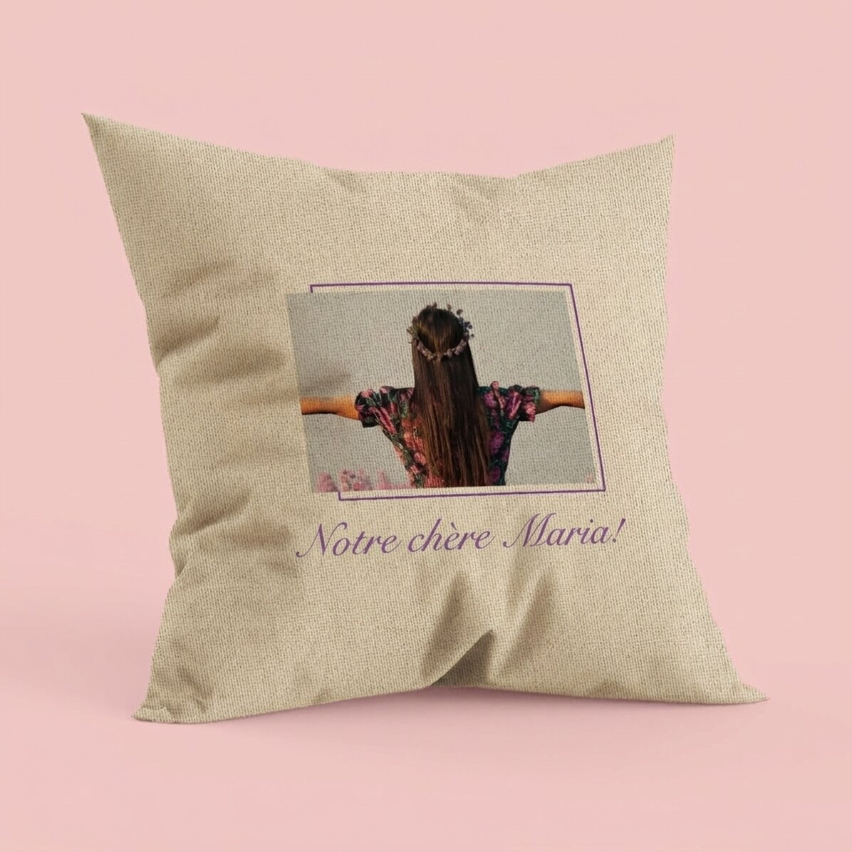 Coussin personnalisé avec une photo et un message - Dans
