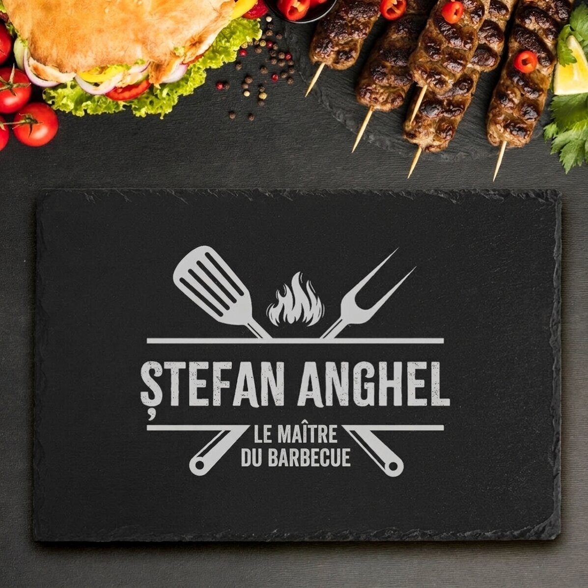 Plaque en ardoise gravée et personnalisée avec un texte - Le maître du barbecue