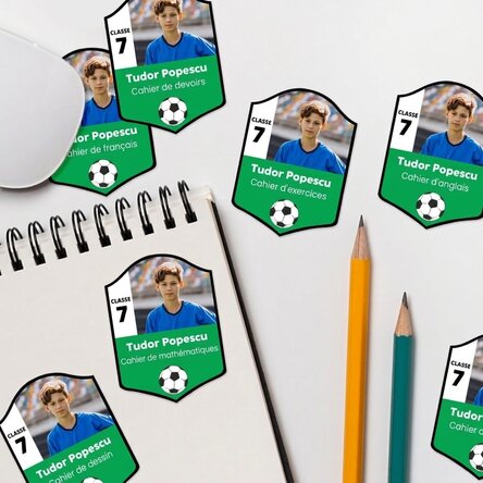 Lot de 9 autocollants (étiquettes adhésives) personnalisés - FIFA
