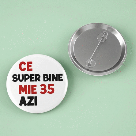 Badge personnalisé avec inscription - « So happy »