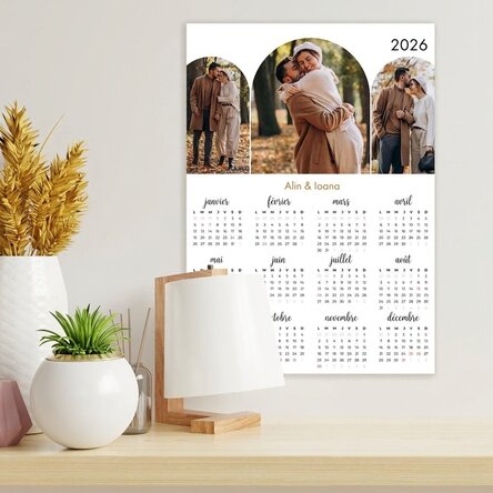 Affiche-calendrier personnalisée avec 3 photos et un prénom