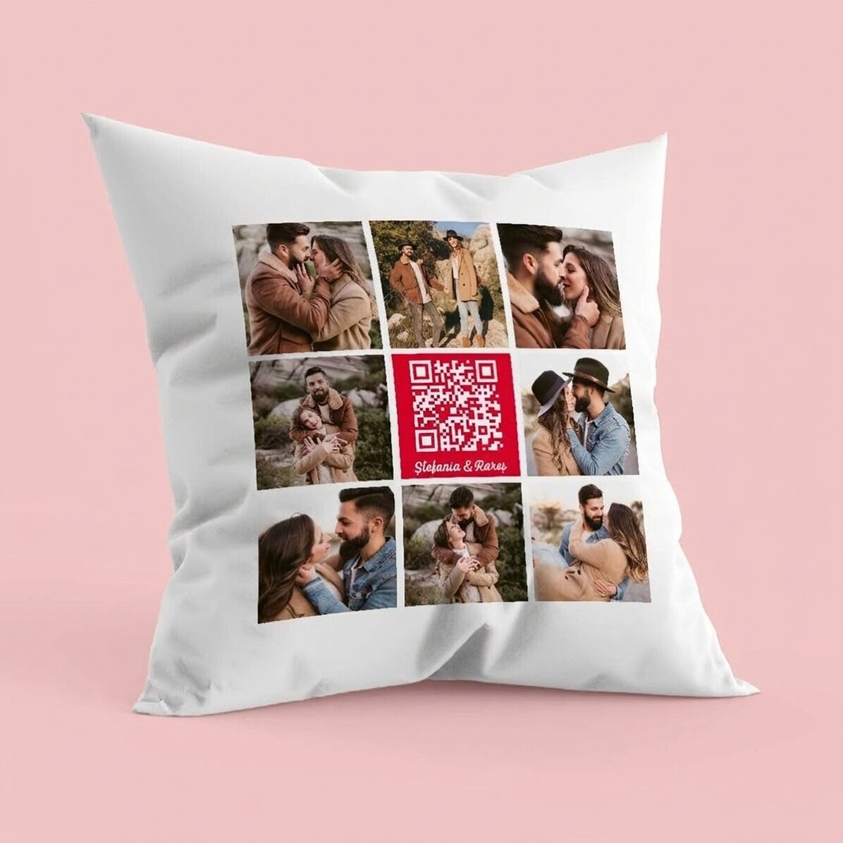Coussin personnalisé avec 8 photos, un texte et un code QR - Notre chanson