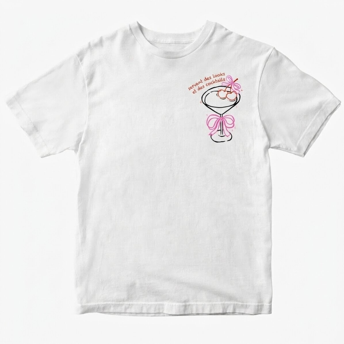 T-shirt en coton personnalisé avec un texte - Serving looks and cocktails