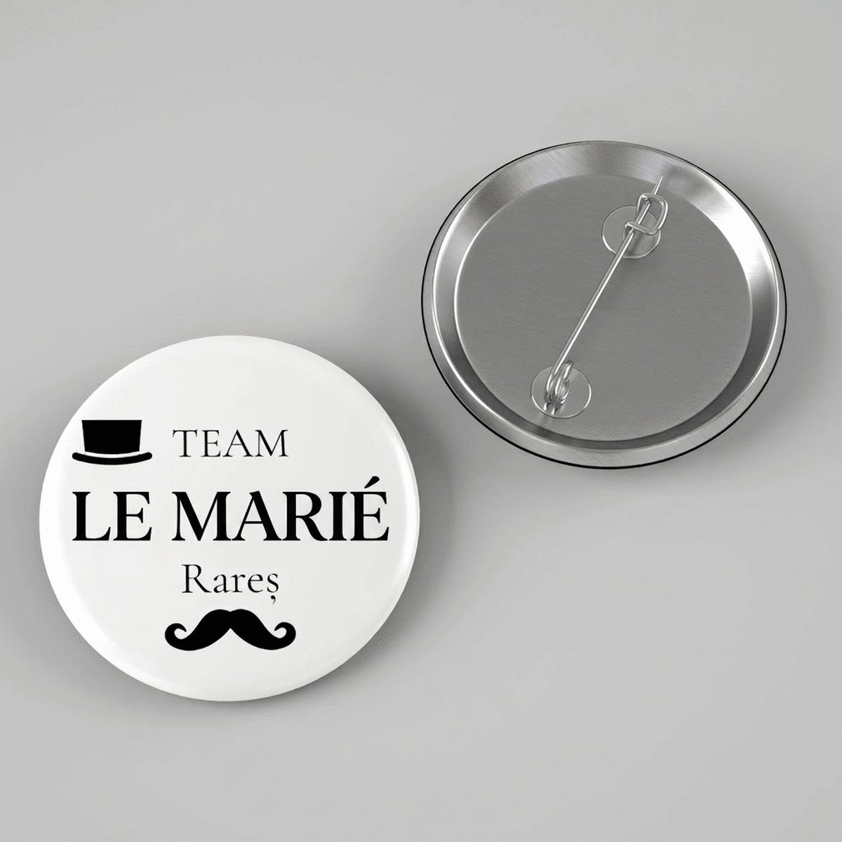 Badge personnalisé avec inscription - Mariage