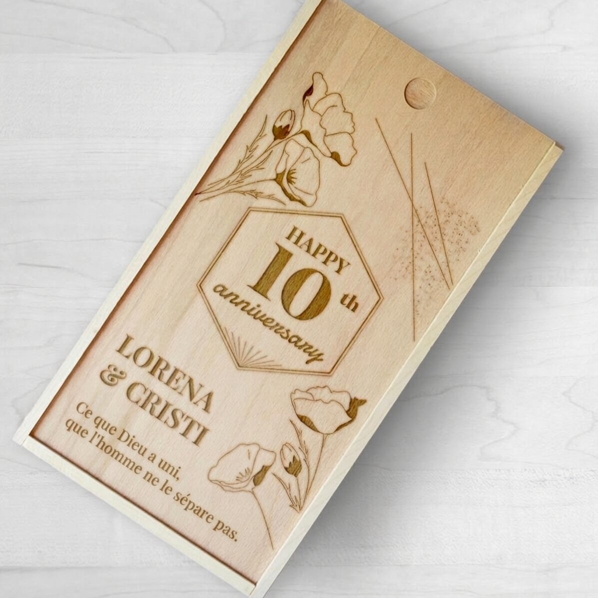 Coffret cadeau personnalisé en bois avec message - Joyeux anniversaire