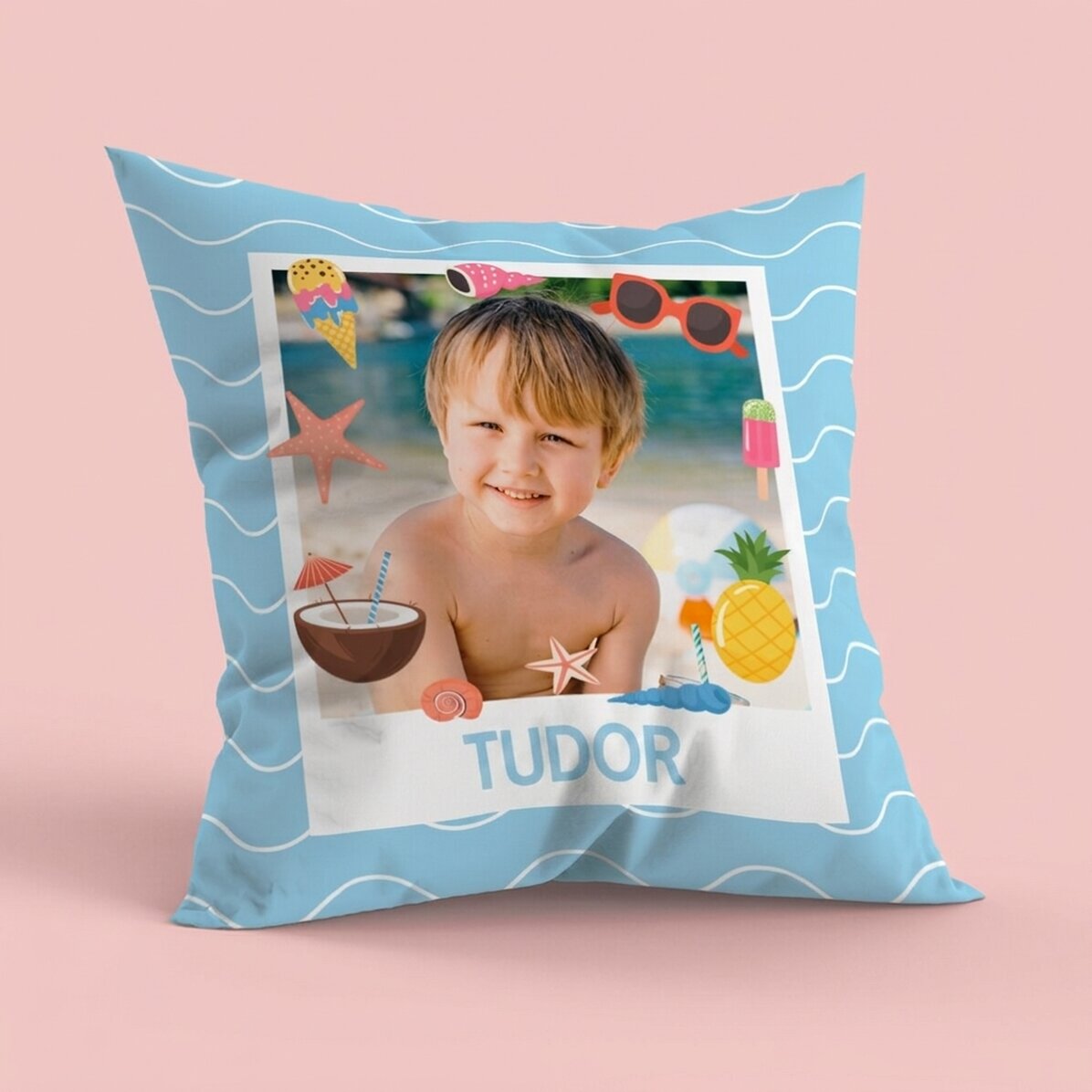 Coussin personnalisé avec une photo et un prénom - Summer