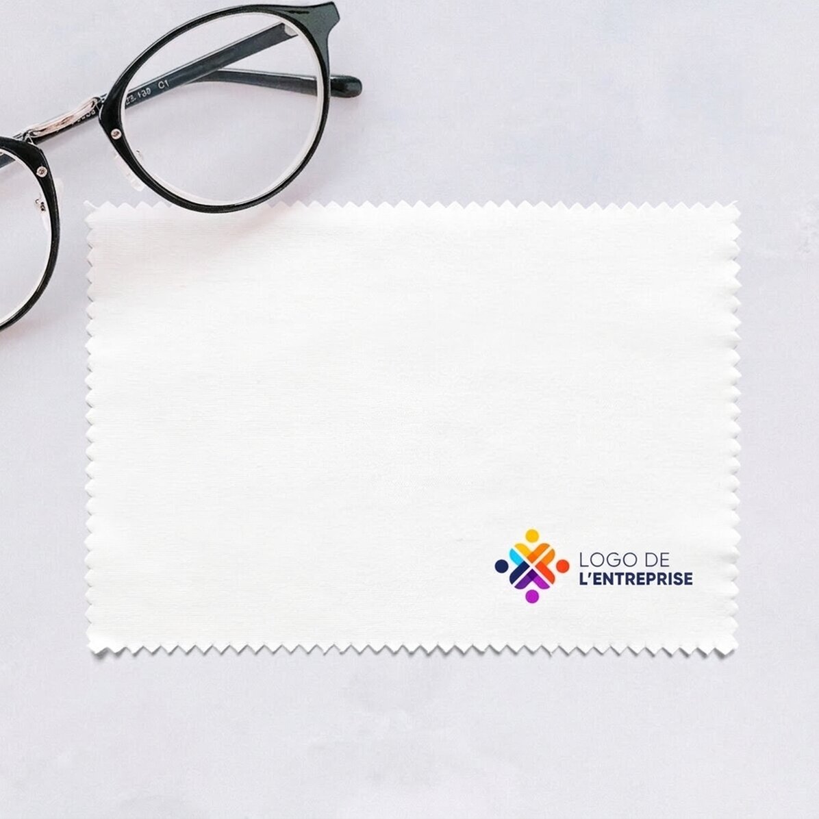 Chiffon personnalisé avec logo sur le côté droit, pour nettoyer les écrans et les lunettes