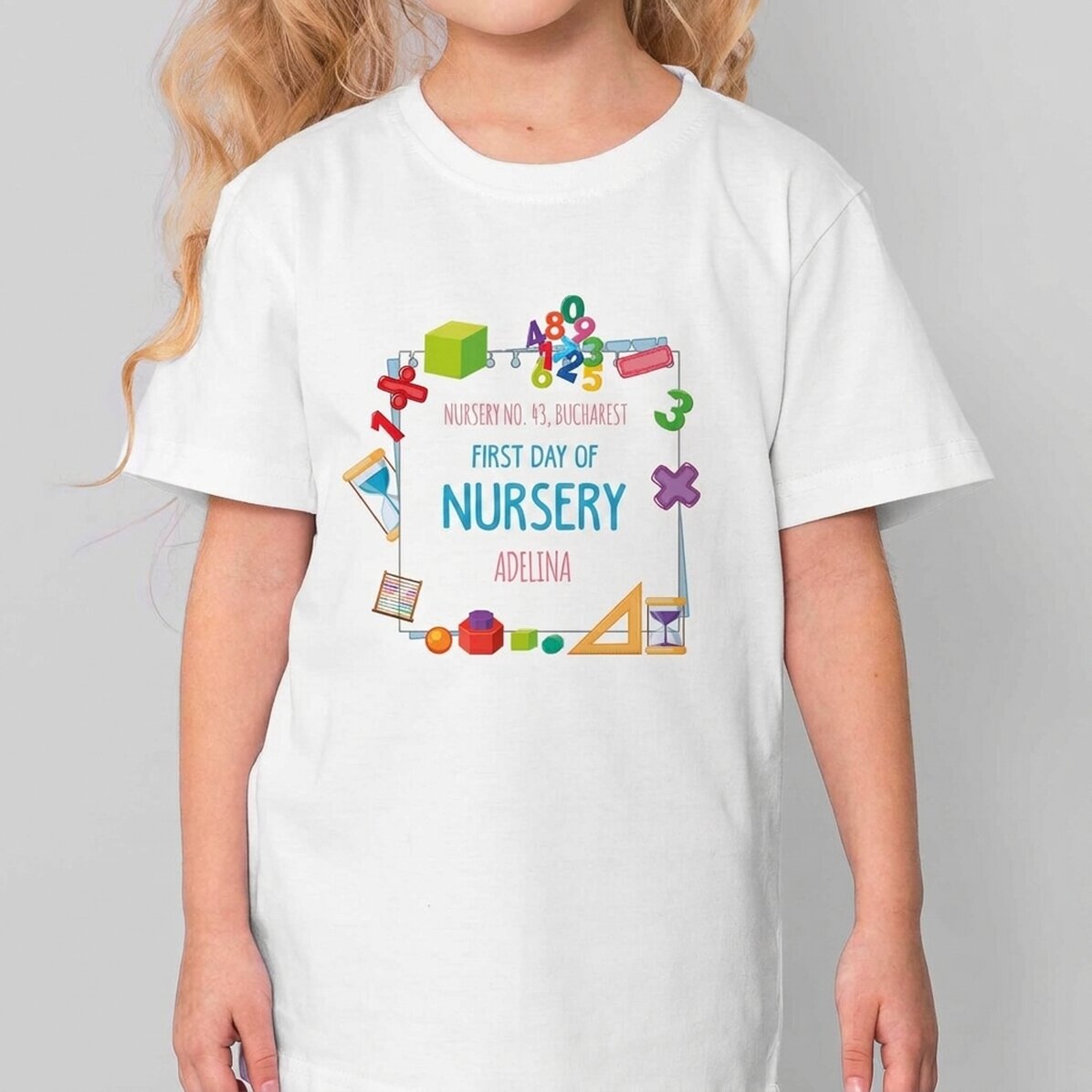 T-shirt en coton pour enfants personnalisé avec un message - Premier jour à la maternelle