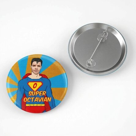 Insigne personnalisé avec prénom - Héros