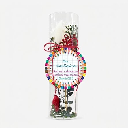 Décoration en verre avec des fleurs stabilisées, personnalisée avec un message pour les enseignantes