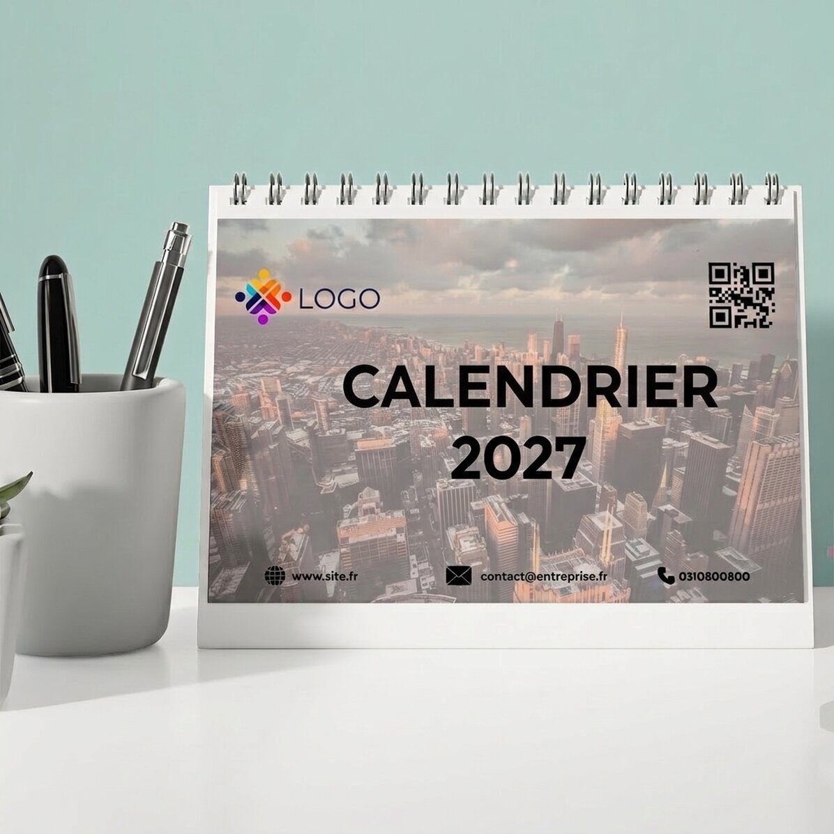 Calendrier de bureau personnalisé avec logo, photos, texte et code QR