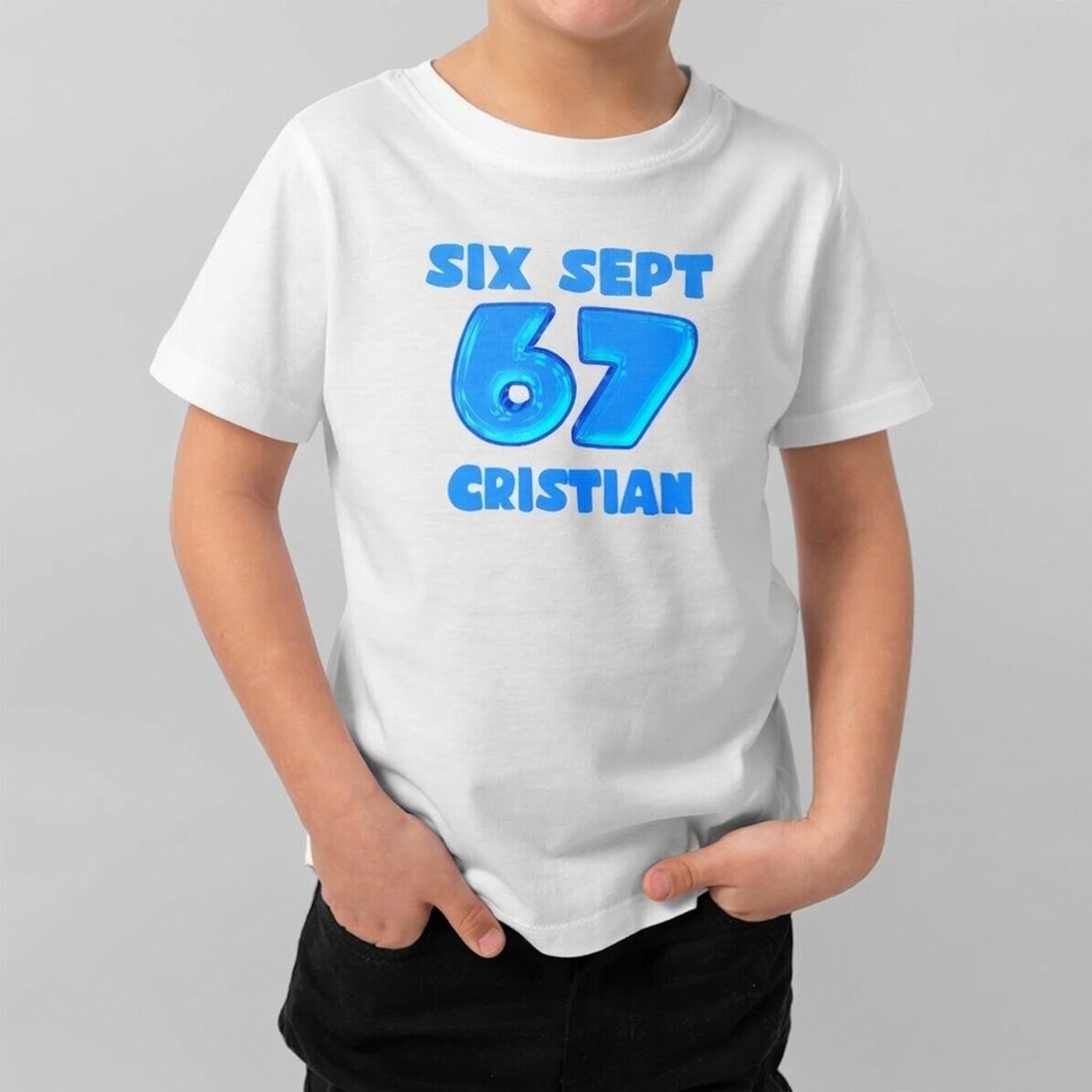T-shirt en coton pour enfants personnalisé avec un texte - 67 Six Seven