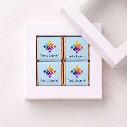 Coffret cadeau contenant 4 mini-chocolats personnalisés avec un logo