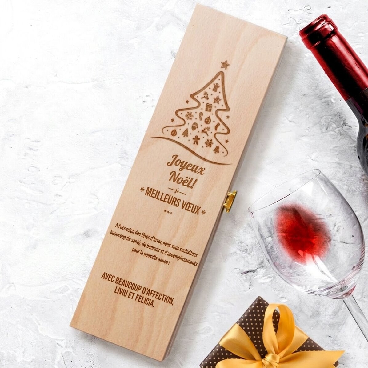 Caisse de vin personnalisée - Joyeux Noël et bonne année !