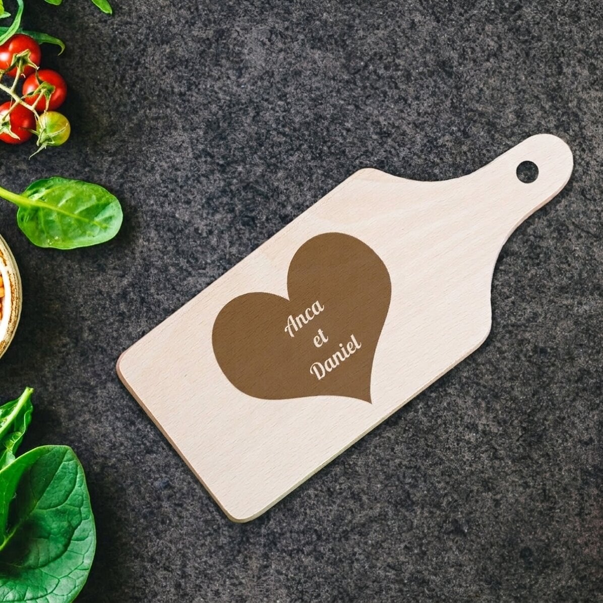 Mini-planche à découper personnalisée pour un couple