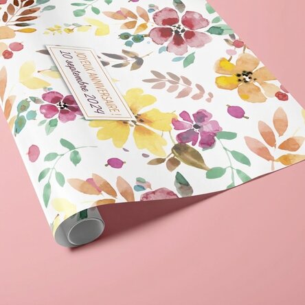 Papier d'emballage cadeau personnalisé - motif floral, avec texte encadré